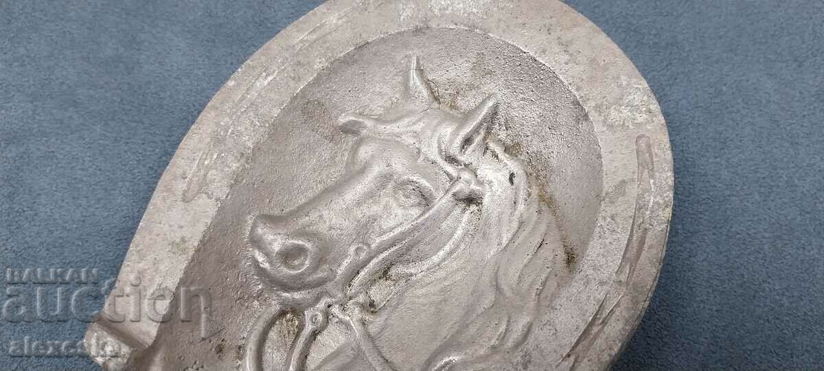 Metal ashtray - "Horseshoe" - 7 Metal ashtray - "Horseshoe" - 7
