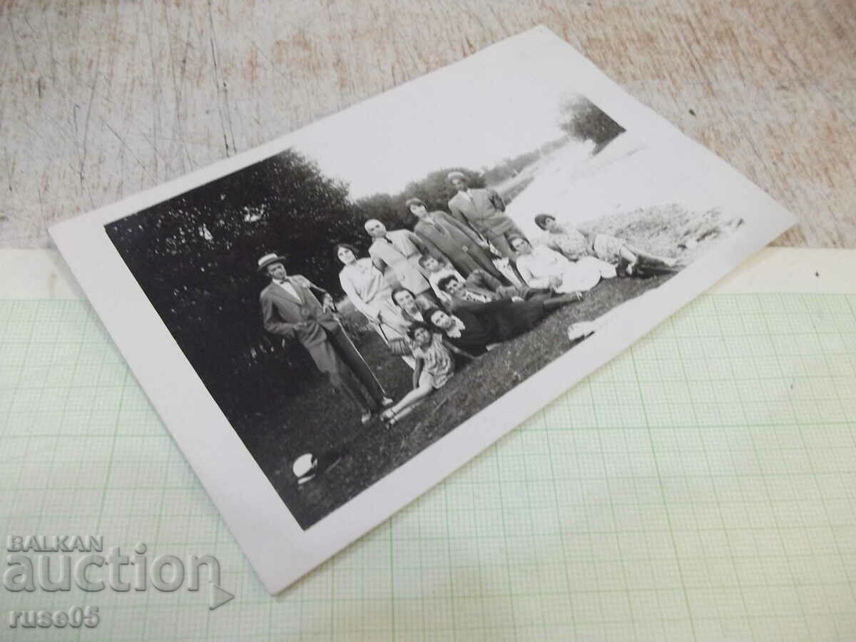 Auction Old photo of a group by the river Auction Old photo of a group by the river
