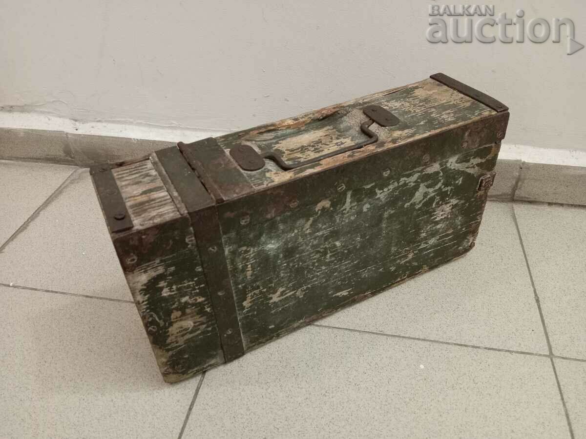 wooden cartridge box ammunition box MG08 WW1 WWI with price 65.00 BGN | € 33.23 wooden cartridge box ammunition box MG08 WW1 WWI with price 65.00 BGN | € 33.23
