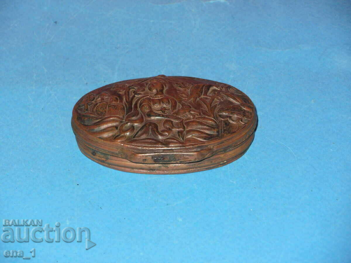 Auction Renaissance small copper box with ornaments Auction Renaissance small copper box with ornaments