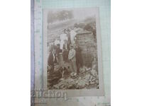 Old photo of young people at the fountain