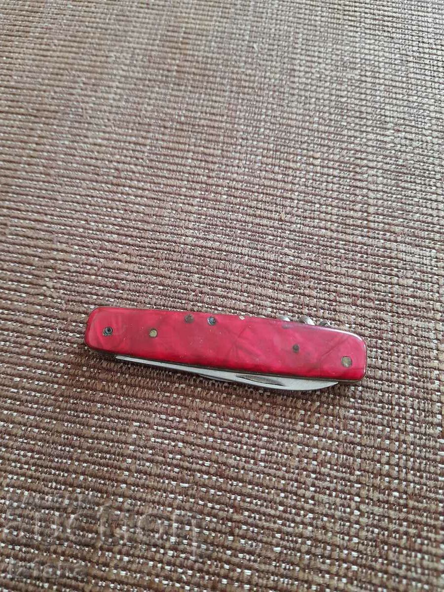 Old pocket knife, blade, blade with price 16.00 BGN | € 8.18 Old pocket knife, blade, blade with price 16.00 BGN | € 8.18