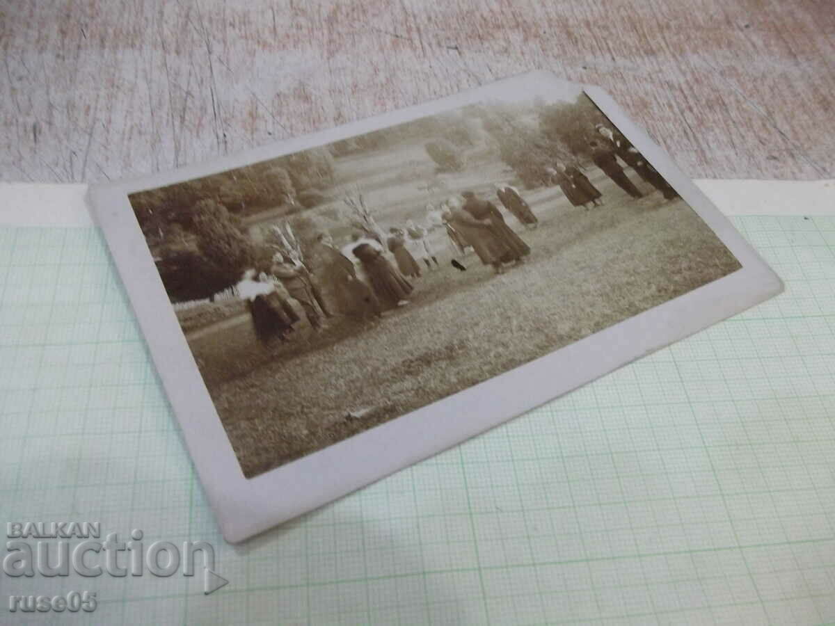 Δημοπρασία Παλιά φωτογραφία μιας ομάδας στη φύση Δημοπρασία Παλιά φωτογραφία μιας ομάδας στη φύση