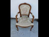 Beautiful vintage solid Romeo and Juliet chair!