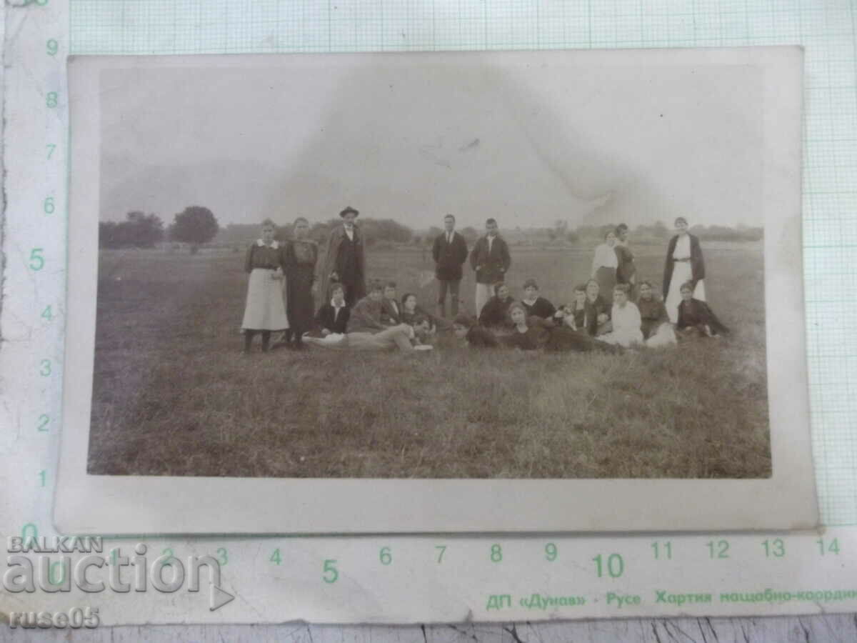 Old photo of friends on a field trip