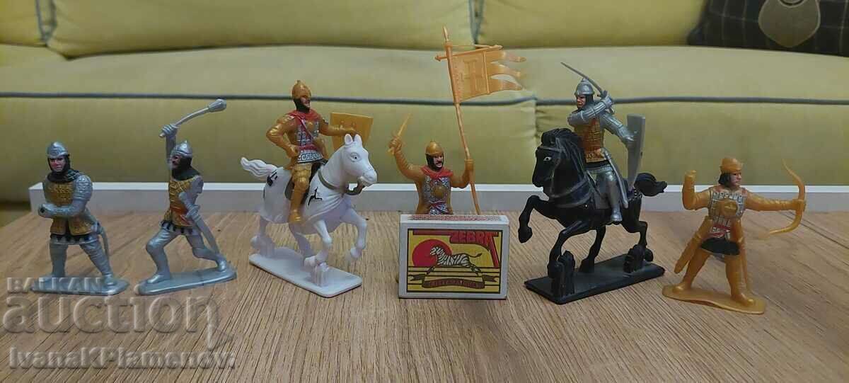 Figurines for collectors - 7