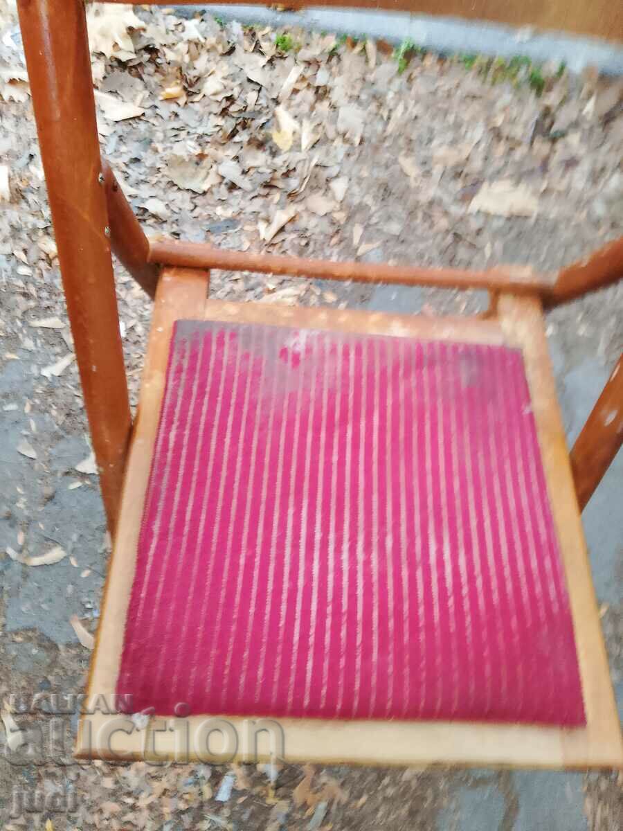 Un scaun pliant din lemn grozav - 6 Un scaun pliant din lemn grozav - 6