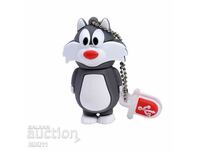 Bottle 32 GB Gray cat, USB little kitten cat's paw, kitten