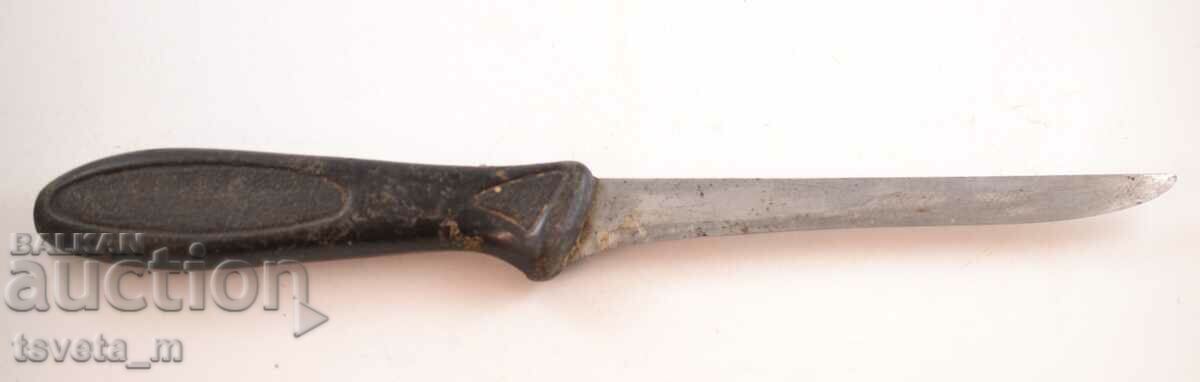 Vintage knife with plastic handle with price 4.00 BGN | € 2.05 Vintage knife with plastic handle with price 4.00 BGN | € 2.05