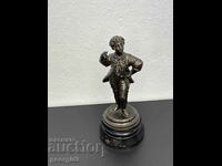 Metal figure / statuette. #6083