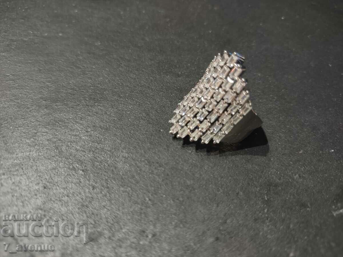 Ring, very beautiful and elegant 11.11.24 - 6 Ring, very beautiful and elegant 11.11.24 - 6