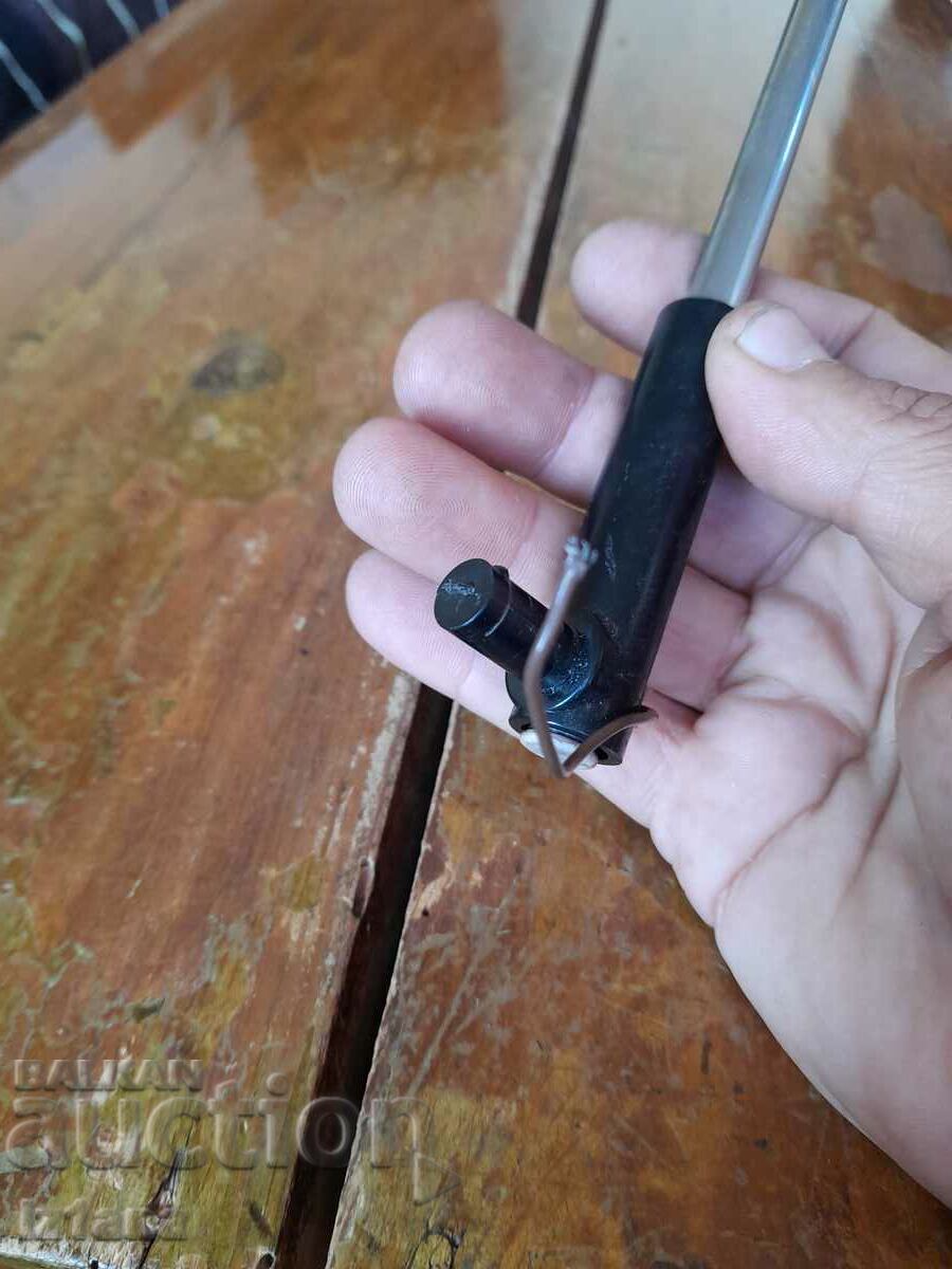 Delivery of Old telescopic radio antenna, radio receiver