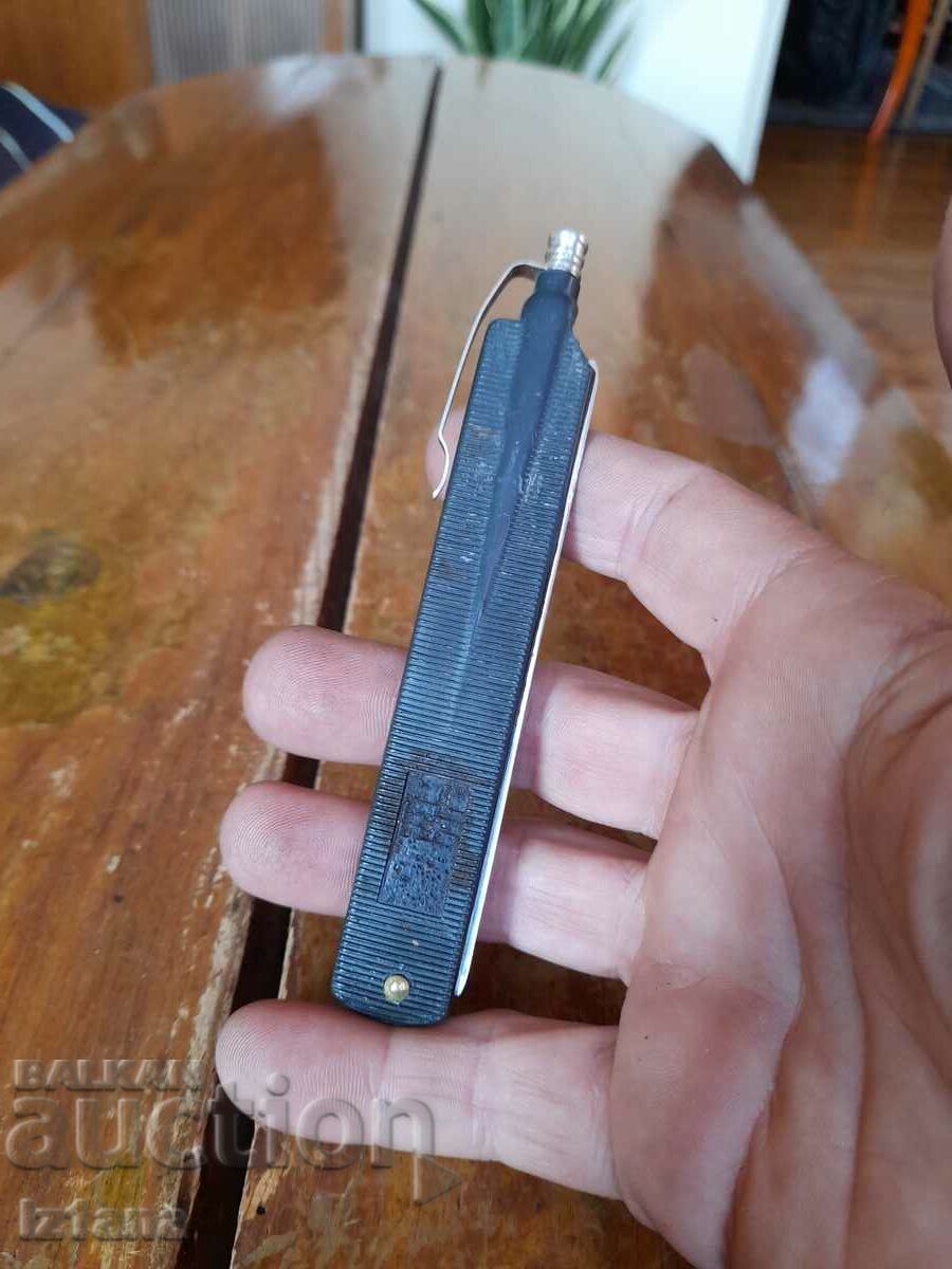 Old comb, comb with price 22.00 BGN | € 11.25 Old comb, comb with price 22.00 BGN | € 11.25