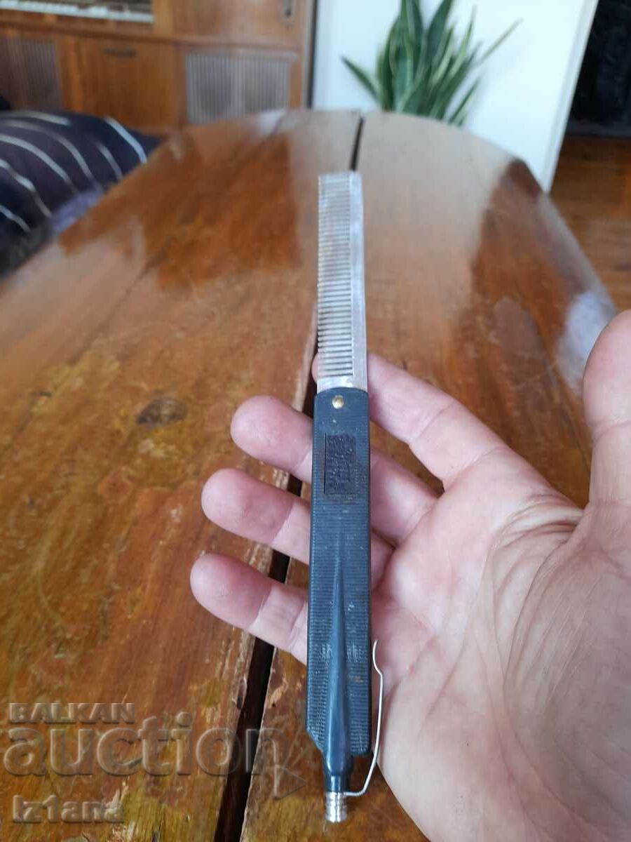 Delivery of Old comb, comb Delivery of Old comb, comb