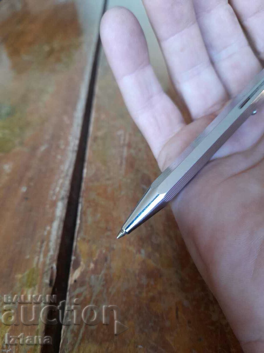 Delivery of Old multicolored pen, chemical, pen