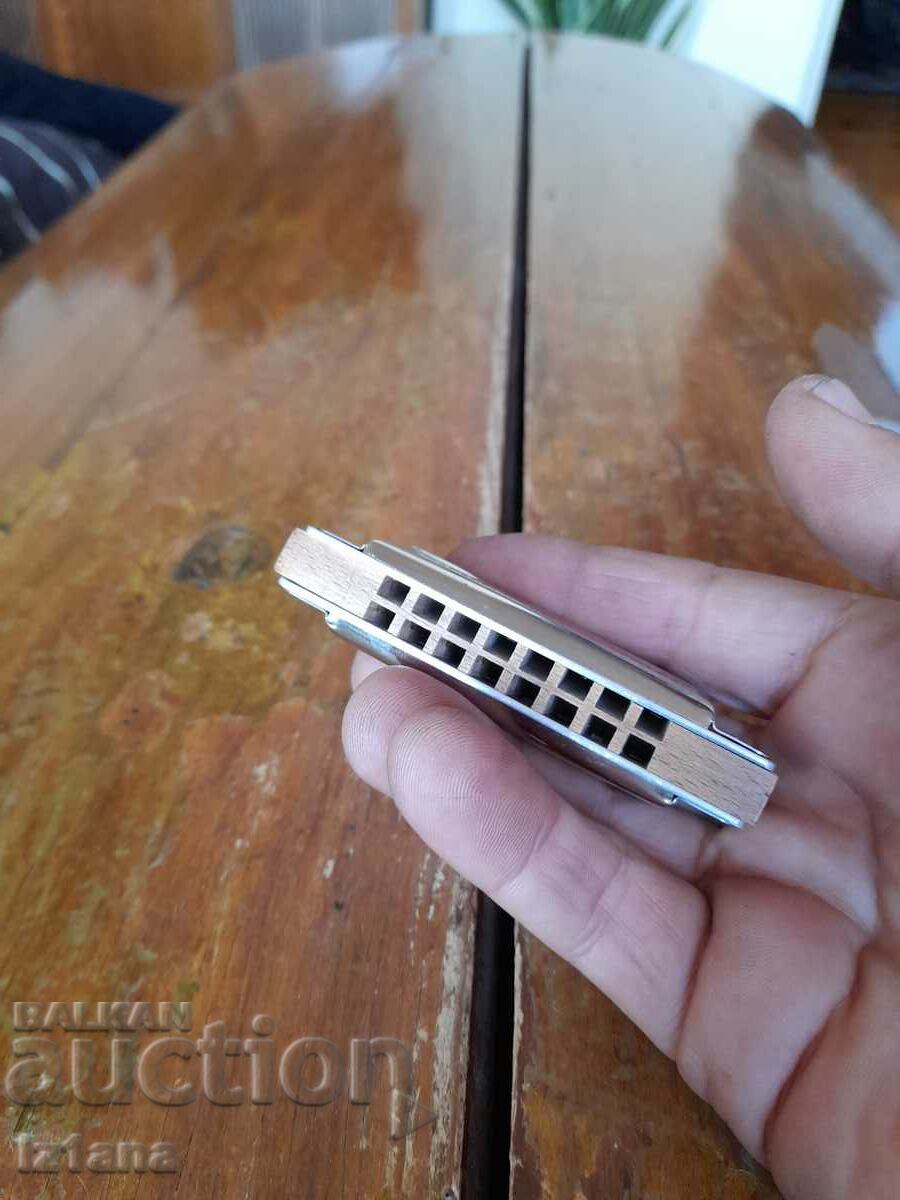 Auction Old Harmonica Melodia Relaks Auction Old Harmonica Melodia Relaks