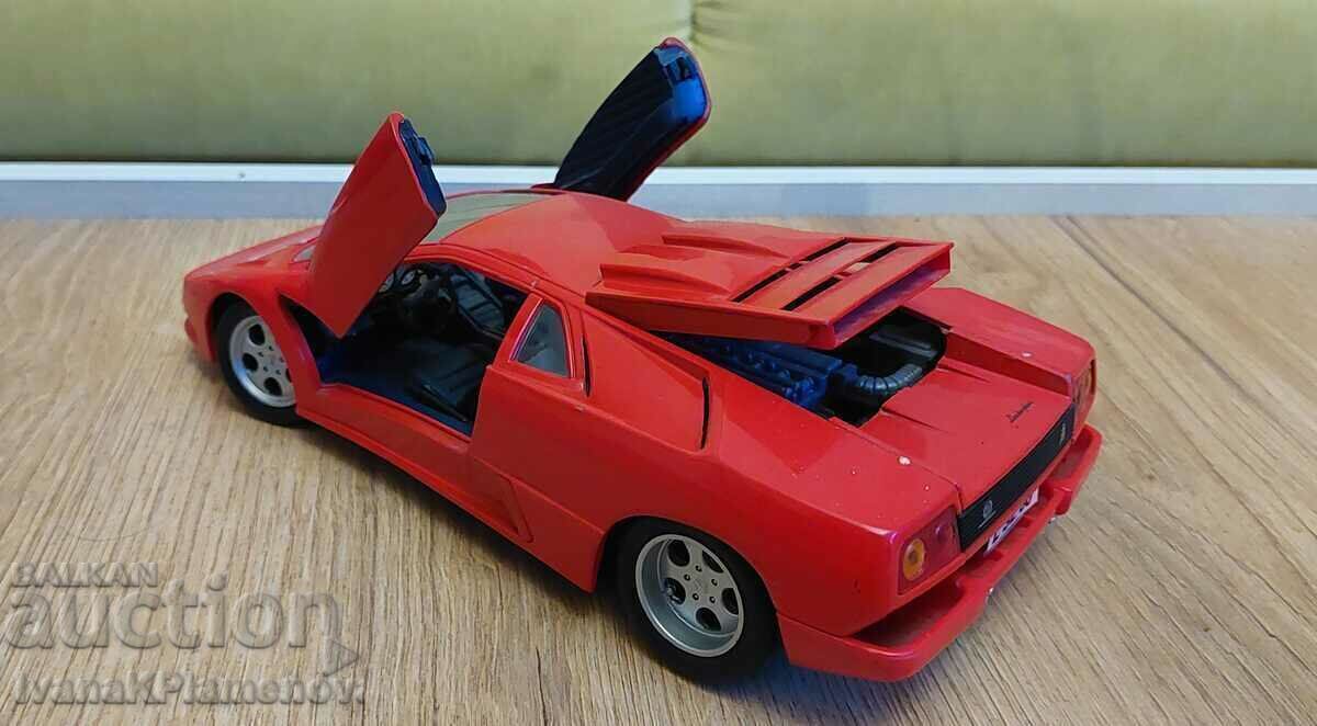 Доставка на Количка метална за колекционери