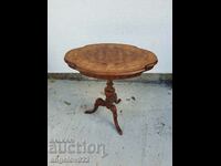 Beautiful vintage coffee table!