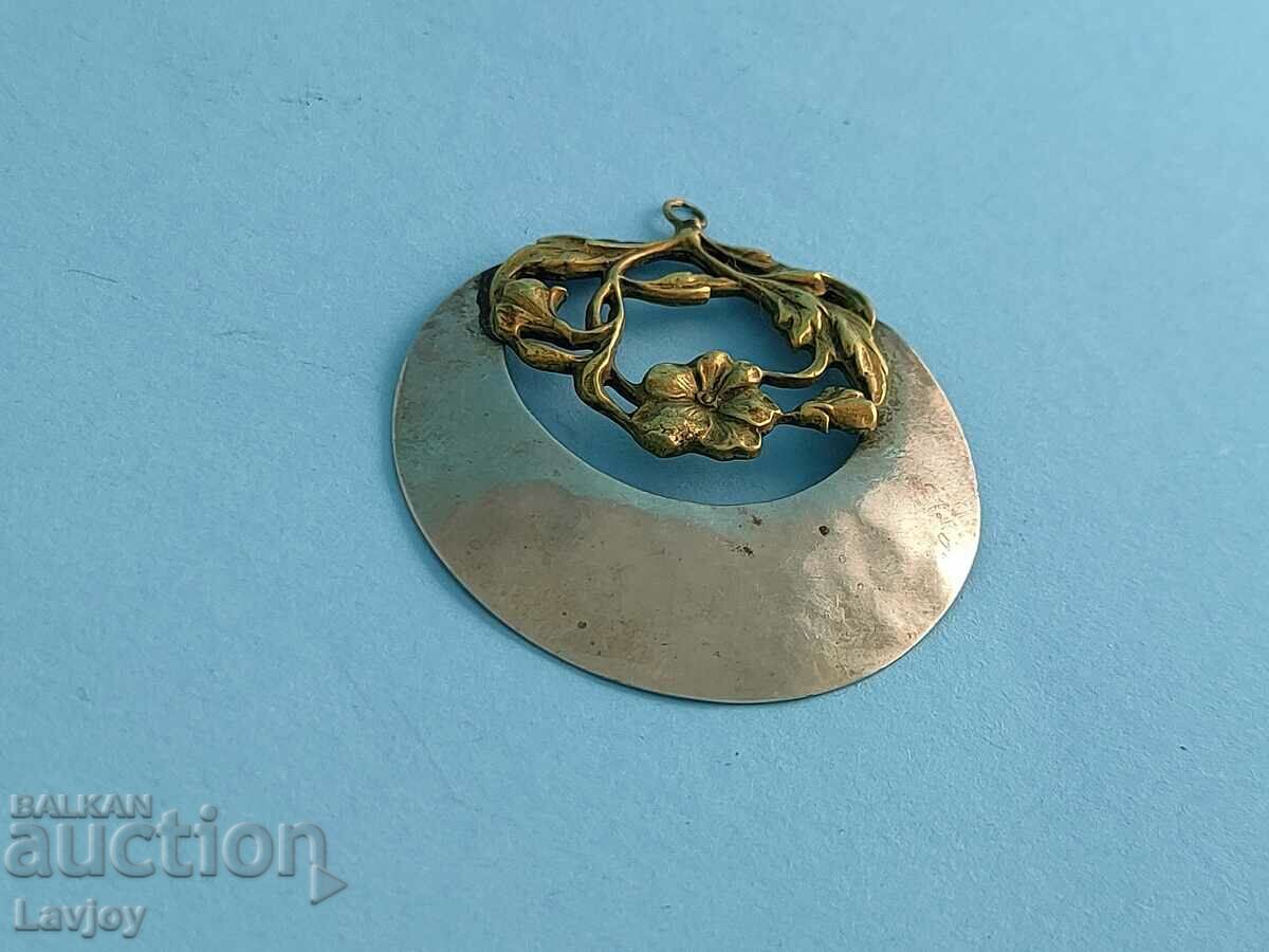 Medallion retro with price 20.00 BGN | € 10.23