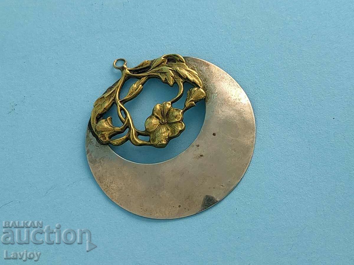 Auction  Medallion retro