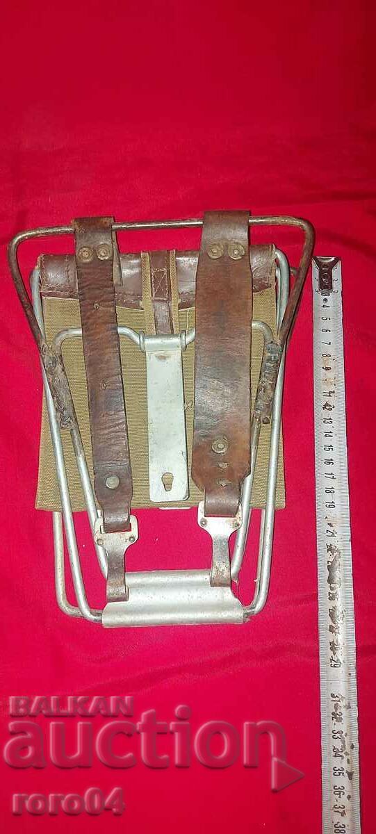 OFFICER FIELD FOLDING CHAIR - 6