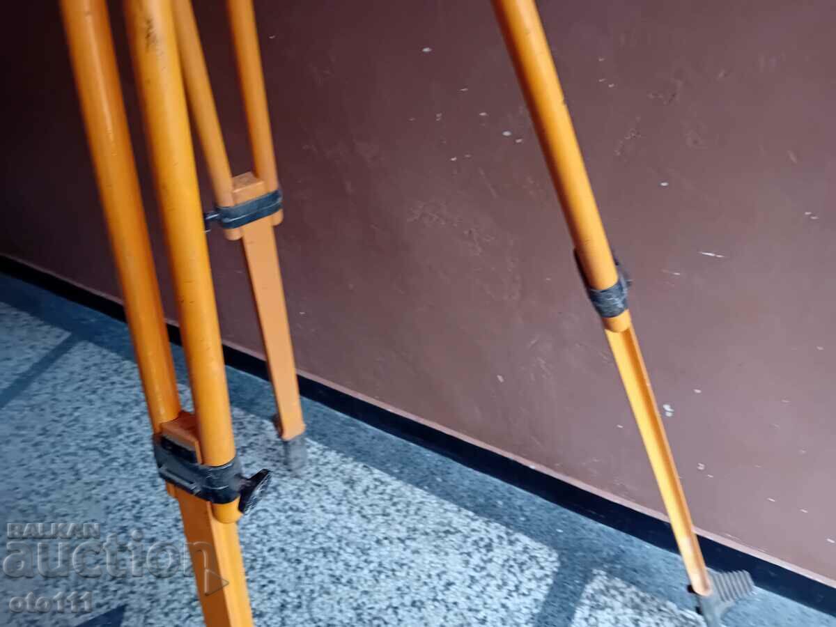 Licitație TREPIED, TREPIED, TREPIED