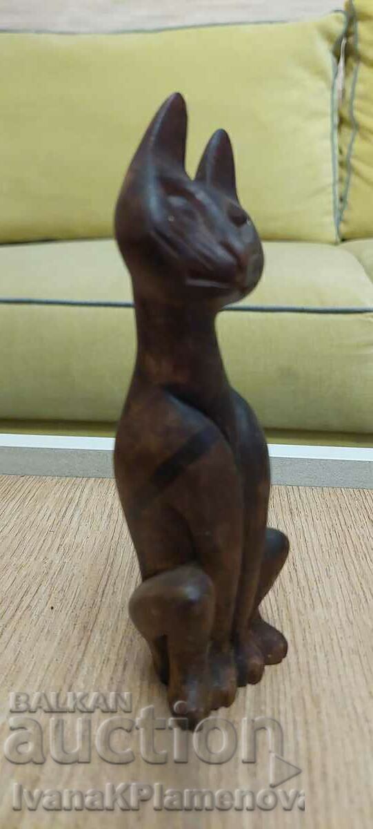 Figurină sculptată în lemn pentru colecționari cu preț € 8.00 | 15.65 BGN