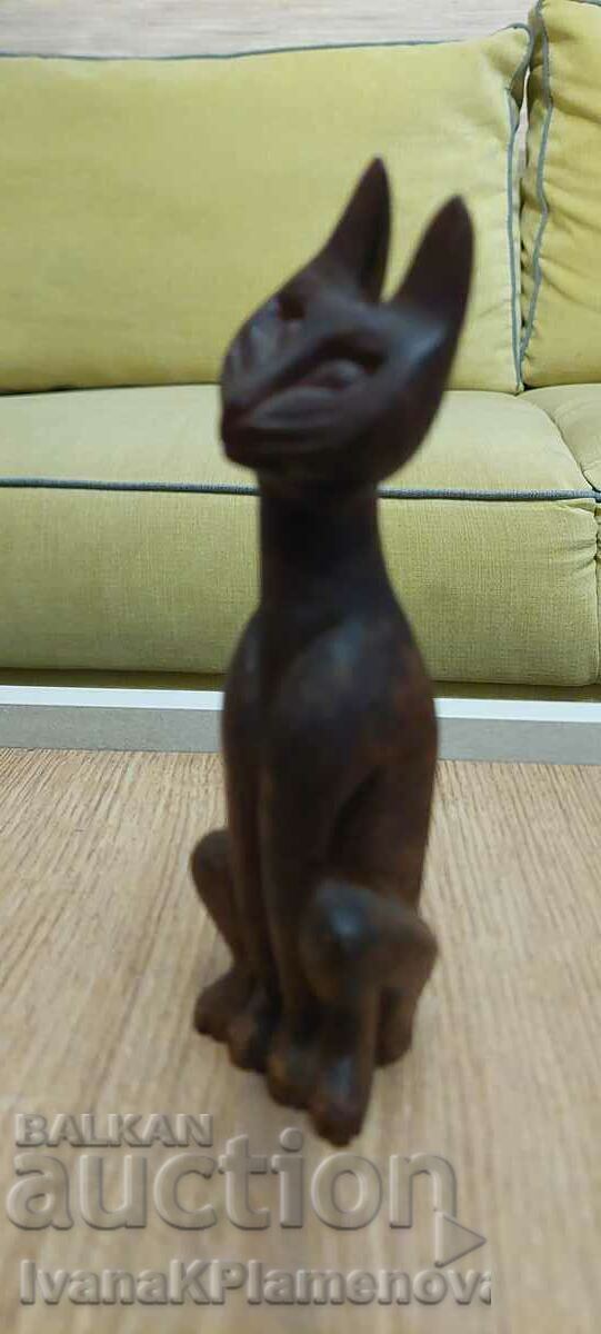 Auction Wood carving figurine for collectors Auction Wood carving figurine for collectors