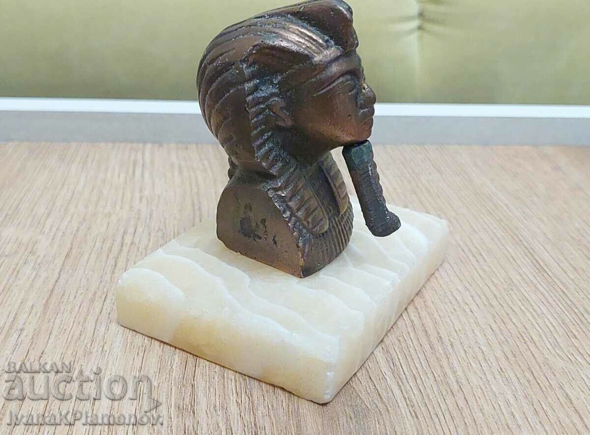 Μεταλλικό και μαρμάρινο ειδώλιο για συλλέκτες με τιμή 16.00 BGN | € 8.18 Μεταλλικό και μαρμάρινο ειδώλιο για συλλέκτες με τιμή 16.00 BGN | € 8.18