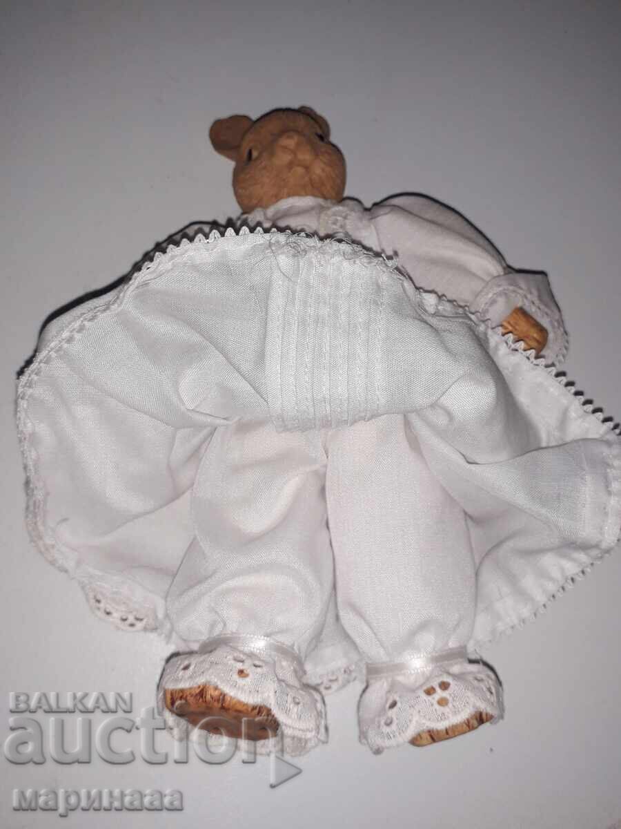 FIGURE. POLYRESIN. TEXTILE with price 5.00 BGN | € 2.56