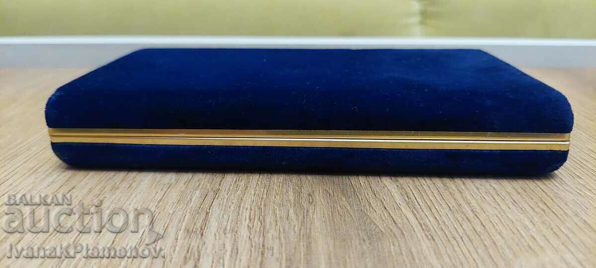 A jewel box for connoisseurs with price € 10.00 | 19.56 BGN