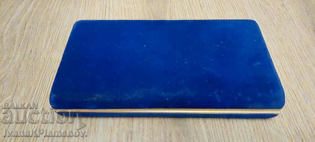 A jewel box for connoisseurs