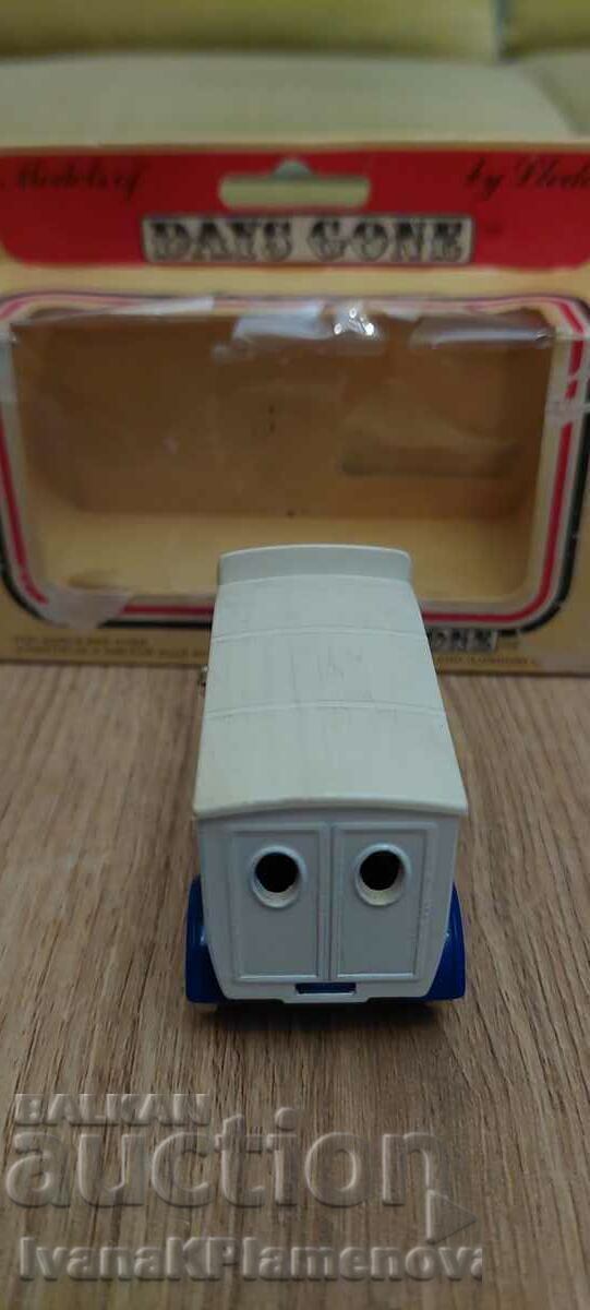 Delivery of Metal cart for collectors, excellent Delivery of Metal cart for collectors, excellent