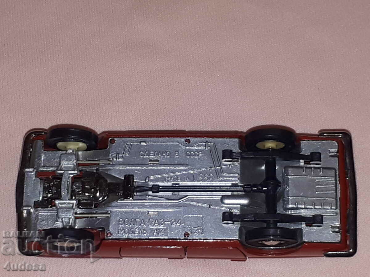Russian model Volga GAZ 24 - A14 1:43 Made in USSR USSR - 7