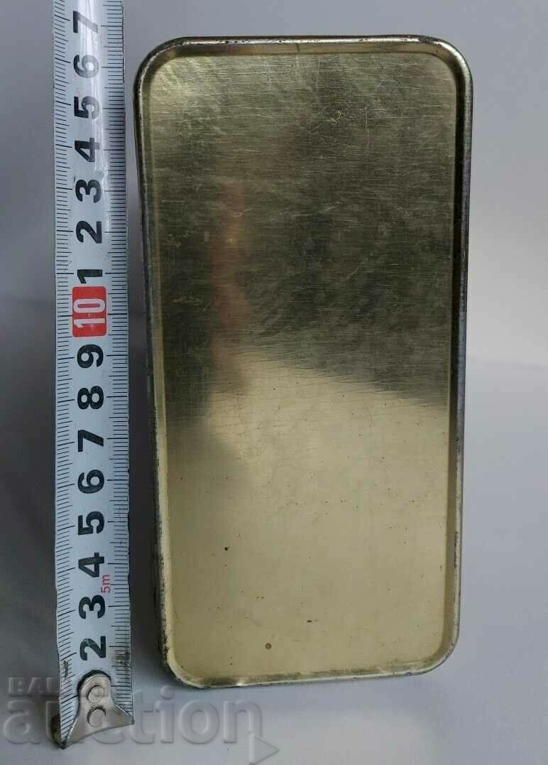 .DRESDEN CHRISTMAS STOLLEN LARGE GDR BOX METAL with price 25.00 BGN | € 12.78