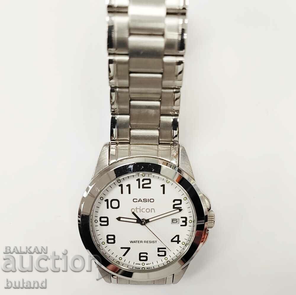 Men's Japanese Casio Watch with Date Steel Chain