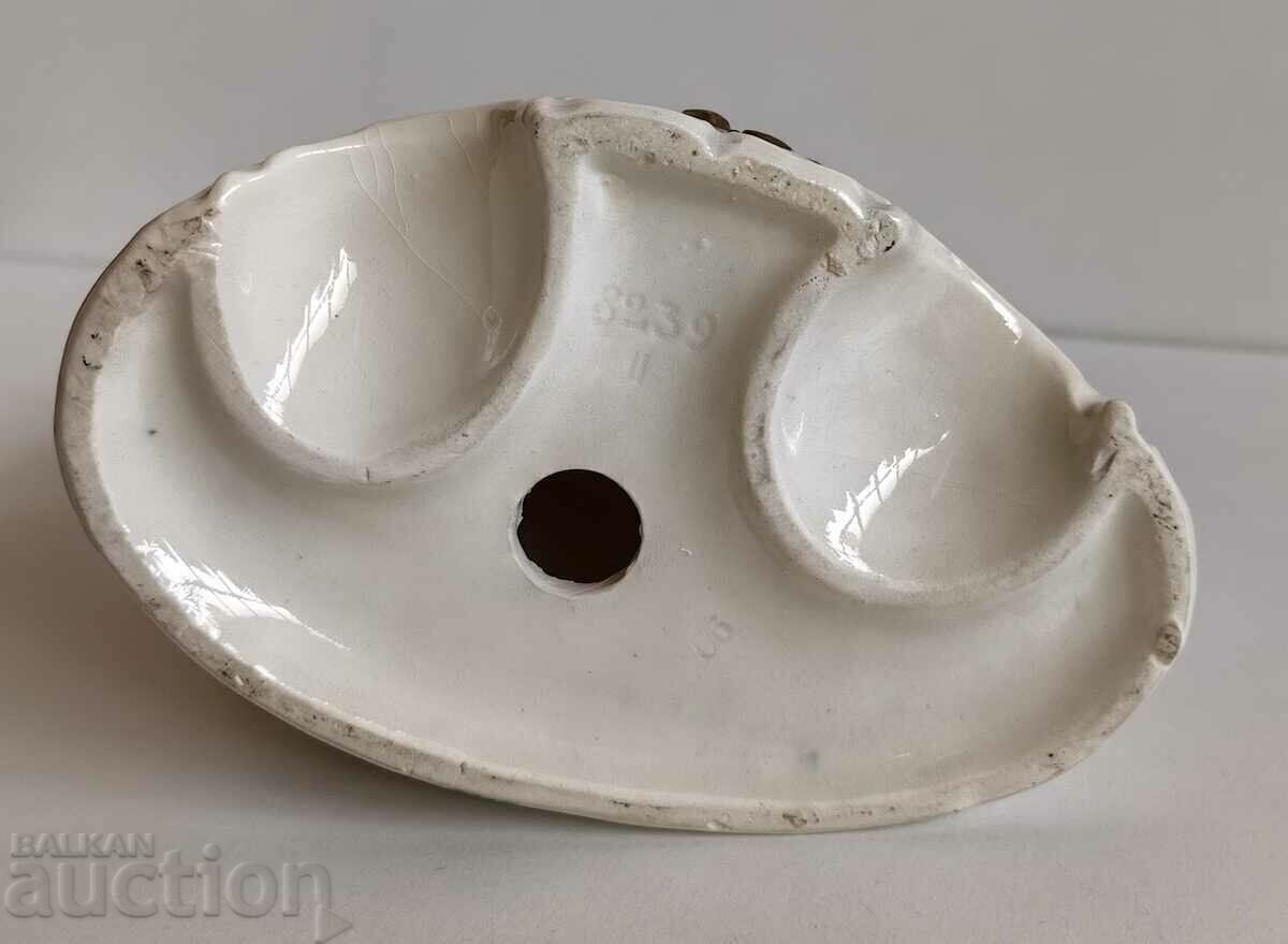 .LARGE PERFECT PORCELAIN FIGURE STATUETTE MARKED - 7 .LARGE PERFECT PORCELAIN FIGURE STATUETTE MARKED - 7