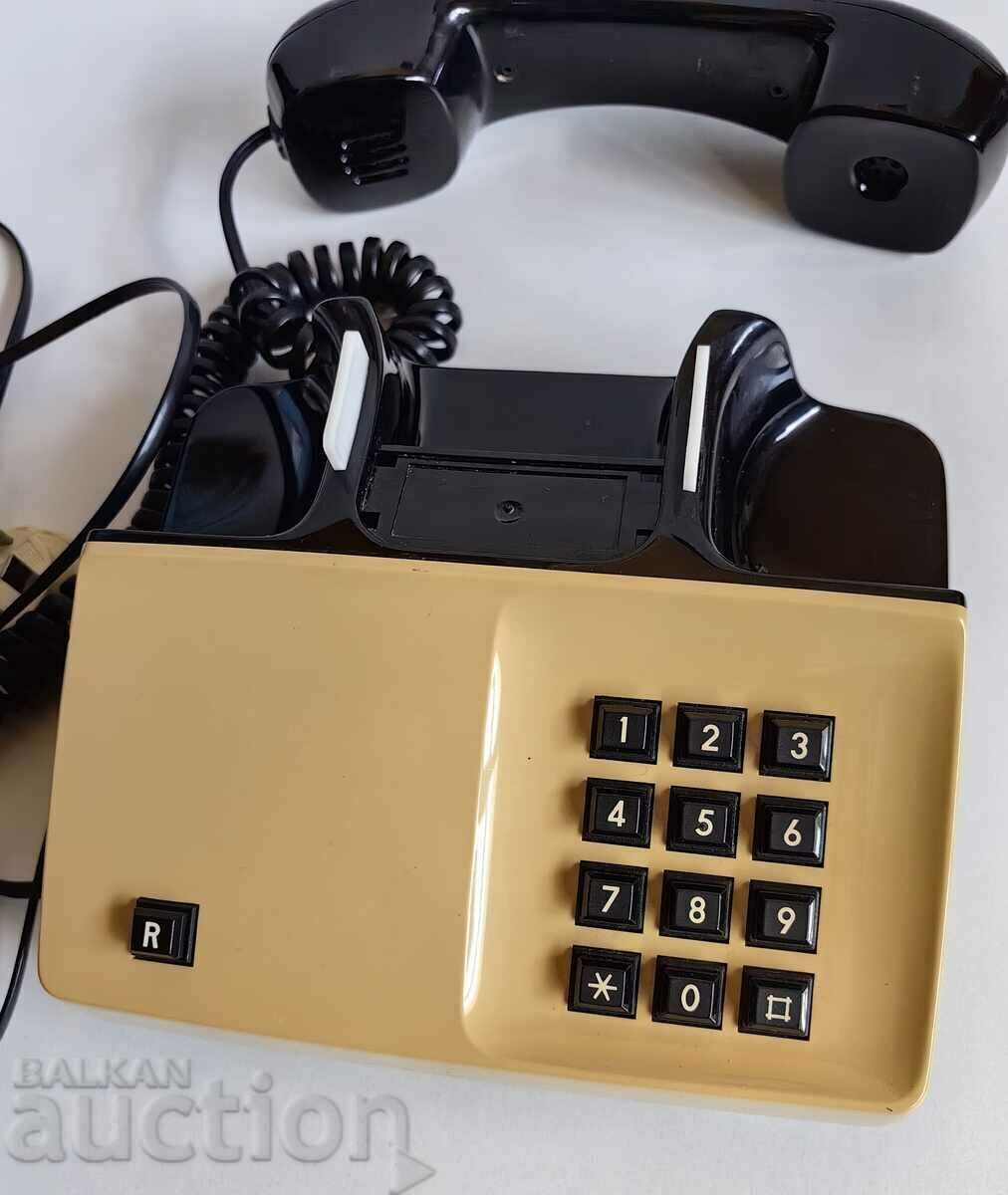 .IN PERFECT CONDITION OLD PHONE WITH BUTTONS with price 19.00 BGN | € 9.71 .IN PERFECT CONDITION OLD PHONE WITH BUTTONS with price 19.00 BGN | € 9.71