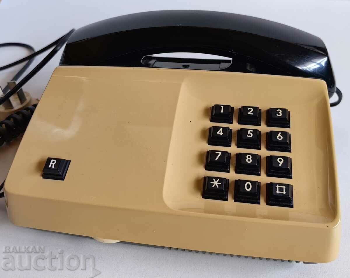 .IN PERFECT CONDITION OLD PHONE WITH BUTTONS - 5 .IN PERFECT CONDITION OLD PHONE WITH BUTTONS - 5