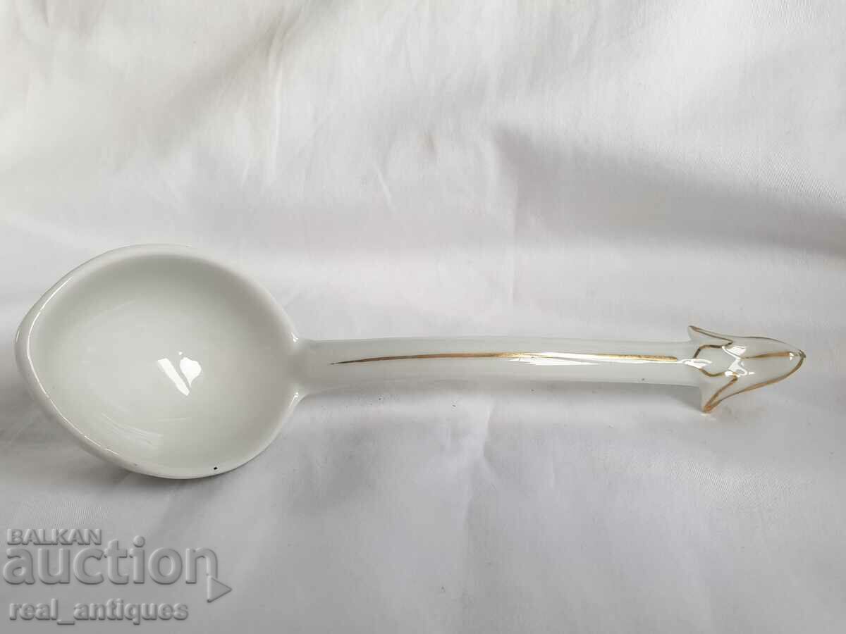 Porcelain ladle