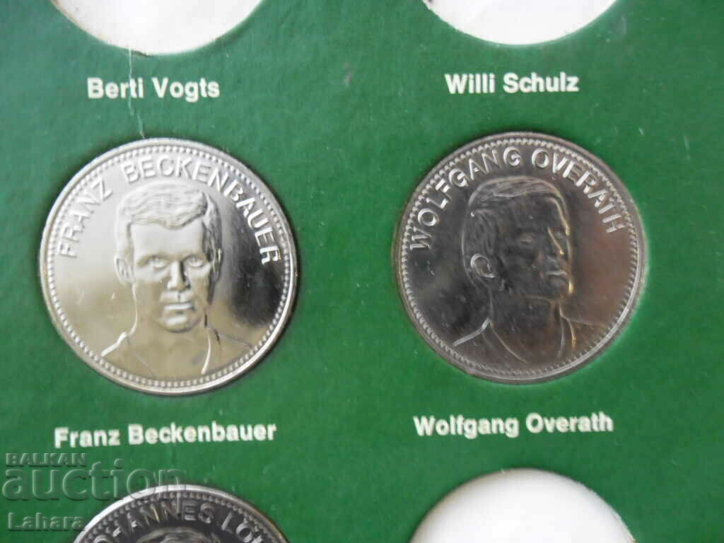 Cupa Mondială Mexic 1970 Germania lot de monede echipe cu preț 18.00 BGN | € 9.20 Cupa Mondială Mexic 1970 Germania lot de monede echipe cu preț 18.00 BGN | € 9.20