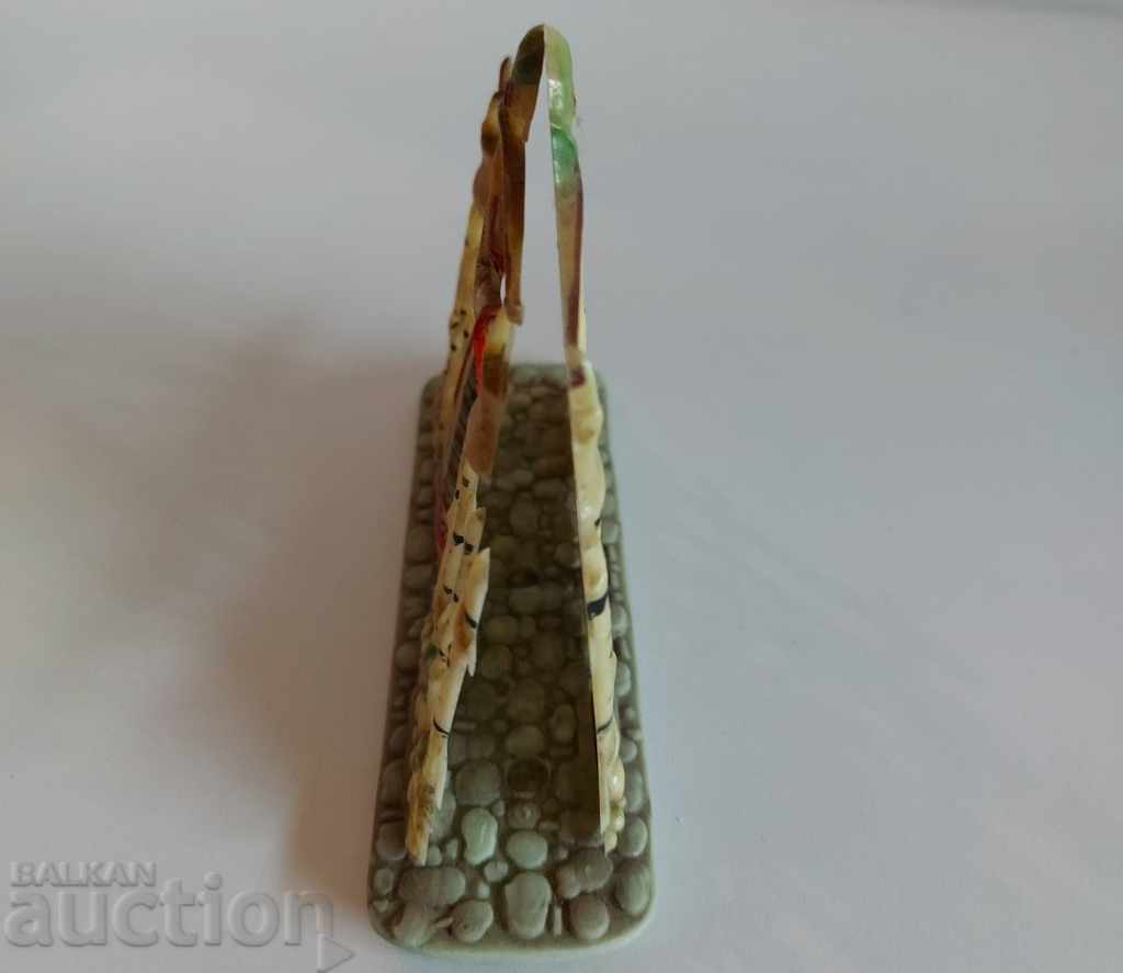 Delivery of , SOC ETHNO PLASTIC NAPKIN WEARING PENNY PENNY Delivery of , SOC ETHNO PLASTIC NAPKIN WEARING PENNY PENNY