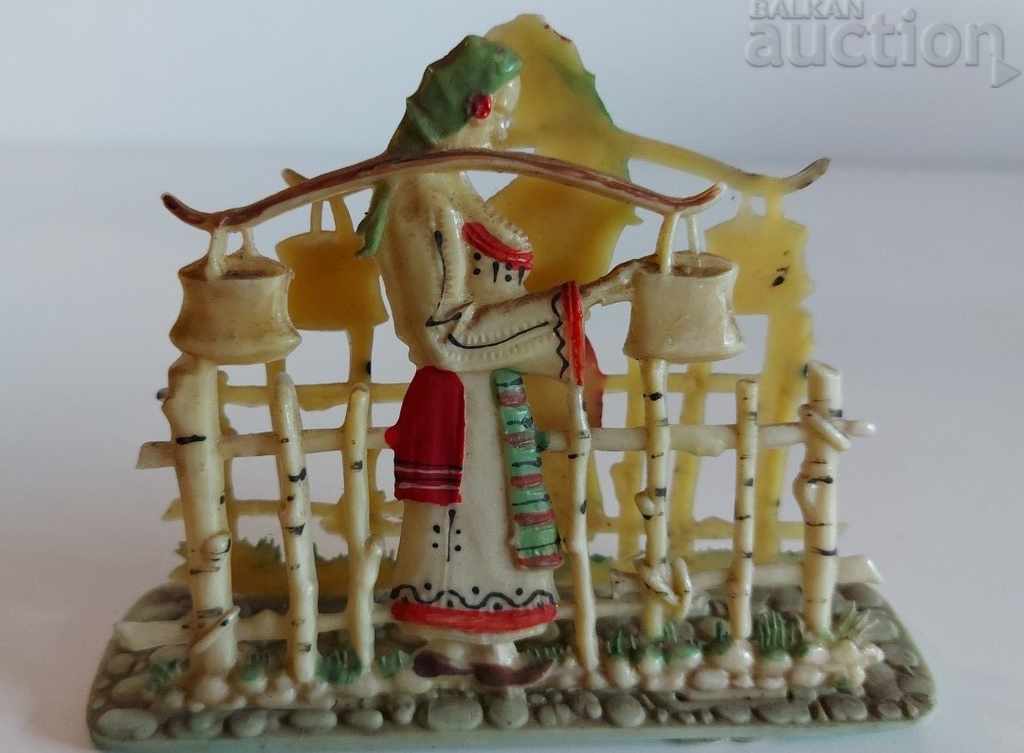 , SOC ETHNO PLASTIC NAPKIN WEARING PENNY PENNY , SOC ETHNO PLASTIC NAPKIN WEARING PENNY PENNY