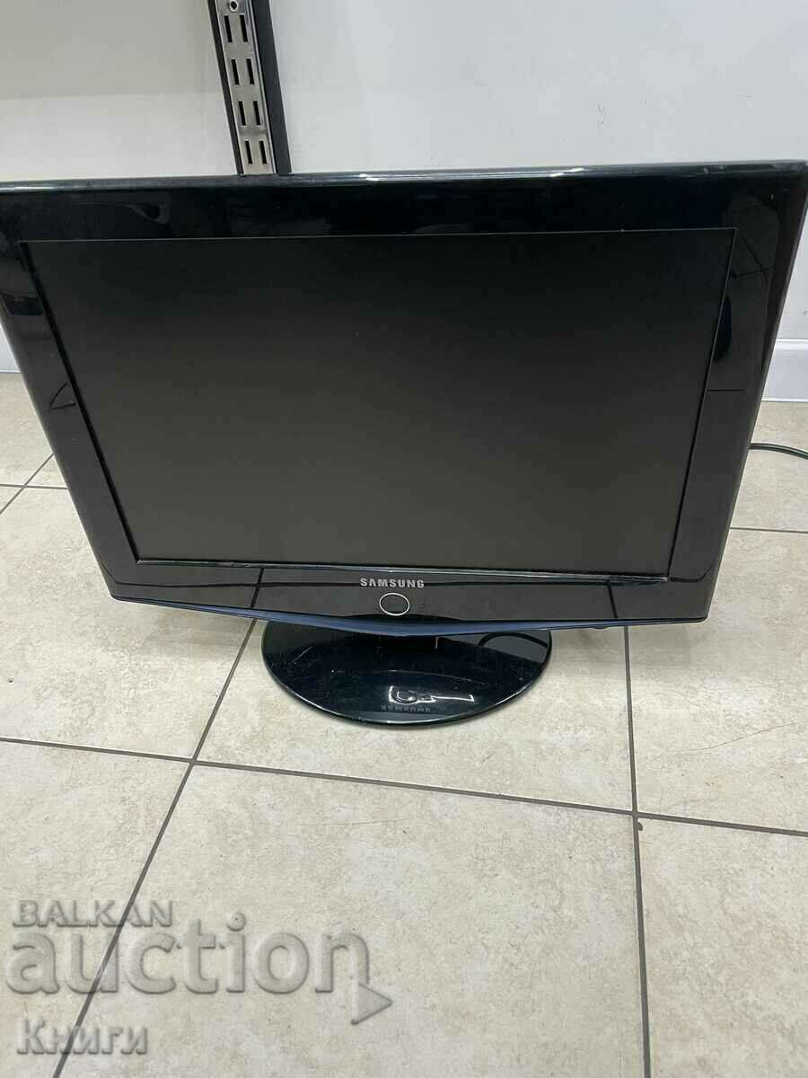 Samsung TV - 19 inches Samsung TV - 19 inches