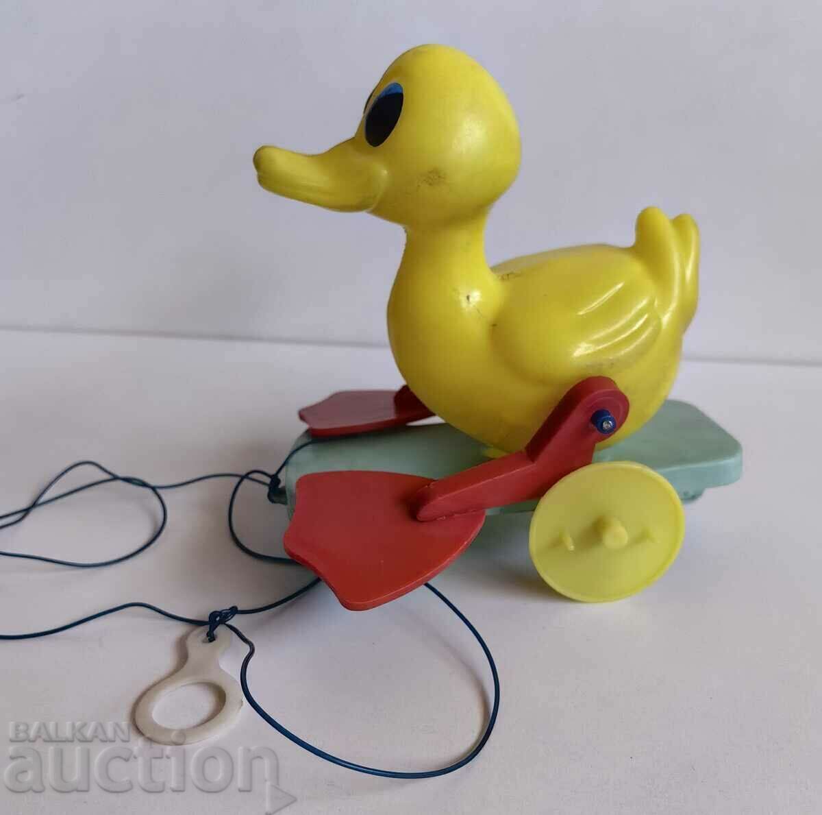 .PLASTIC DRAG DUCK SOC CHILDREN'S TOY with price 19.00 BGN | € 9.71 .PLASTIC DRAG DUCK SOC CHILDREN'S TOY with price 19.00 BGN | € 9.71