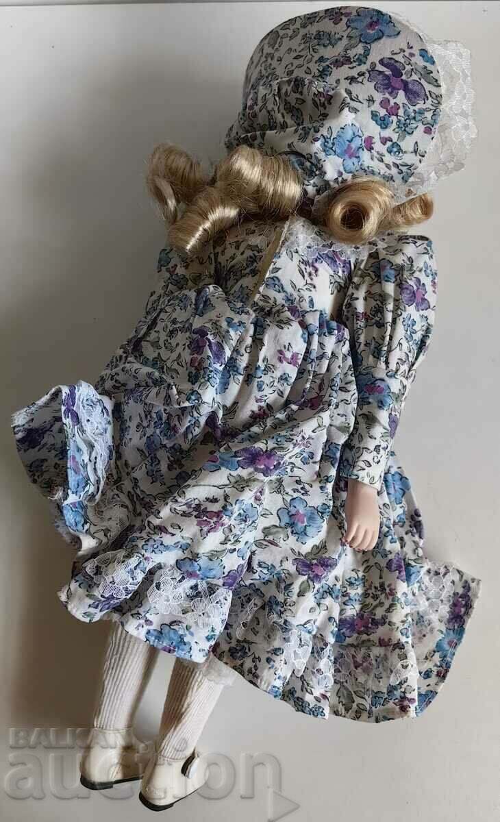 .LARGE UNUSED TOY DOLL WITH BOX - 6 .LARGE UNUSED TOY DOLL WITH BOX - 6