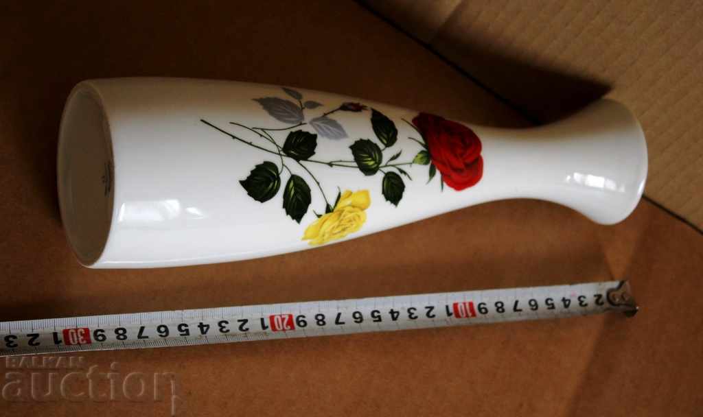 Auction .PORCELAIN VASE BAVARIA GERMANY MARKING Auction .PORCELAIN VASE BAVARIA GERMANY MARKING