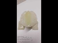 Onyx marble frog