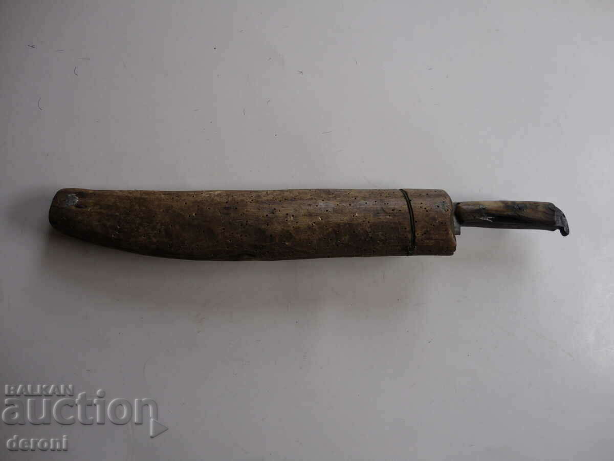 Renaissance huge shepherd's knife karakulak with cania with price 550.00 BGN | € 281.21 Renaissance huge shepherd's knife karakulak with cania with price 550.00 BGN | € 281.21