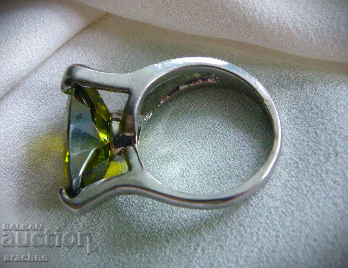Delivery of Silver ring with a large tourmaline Delivery of Silver ring with a large tourmaline